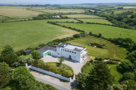Penzance TR20 5 bed detached house for sale