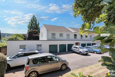 The Parks, Minehead TA24 2 bed apartment for sale
