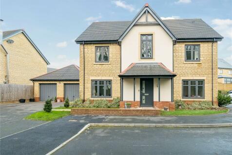 5 bedroom detached house for sale