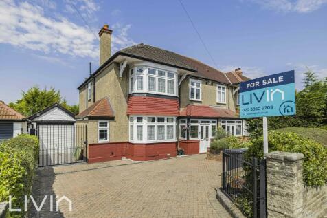 4 bedroom semi-detached house for sale