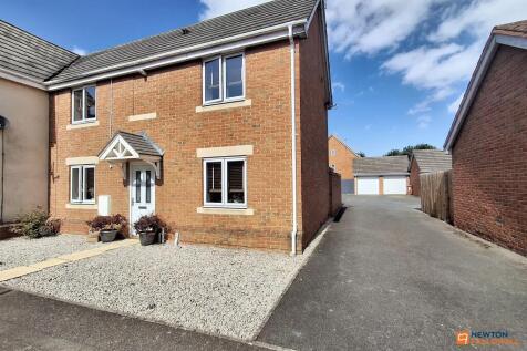 Daymond Street, Sugar Way... 3 bed semi