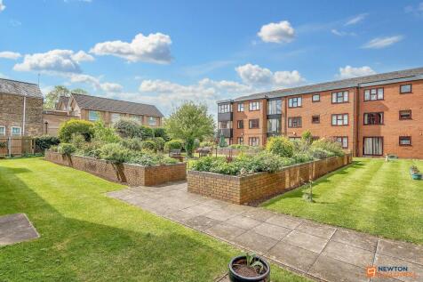 Lincoln Gate, Peterborough, PE1 1 bed flat for sale