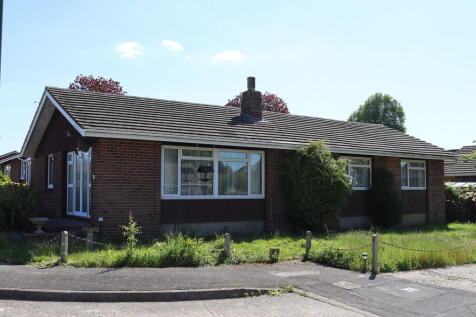 Henfield 4 bed detached bungalow for sale