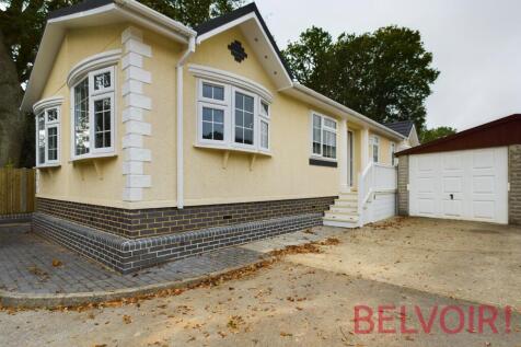SLEEPY HOLLOW, Tadley, RG26 2 bed park home for sale