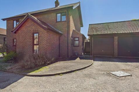 Ramptons Meadow, Tadley, RG26 4 bed detached house for sale