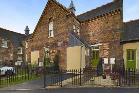 Kyrle Close, Telford TF8 2 bed terraced house for sale