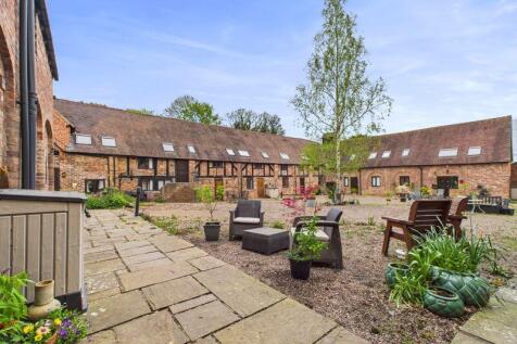 3 bedroom barn conversion for sale