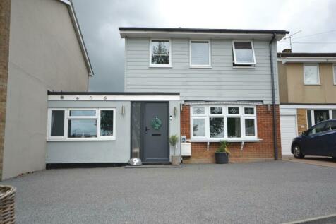 4 bedroom link detached house for sale