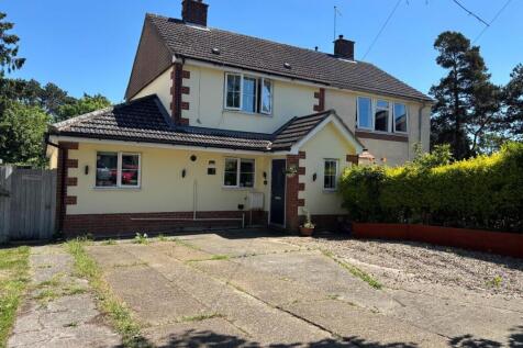 Elm Close, Haverhill CB9 3 bed house for sale