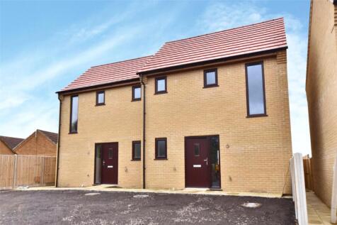 2 bedroom semi-detached house for sale