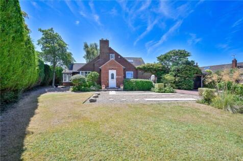 4 bedroom bungalow for sale
