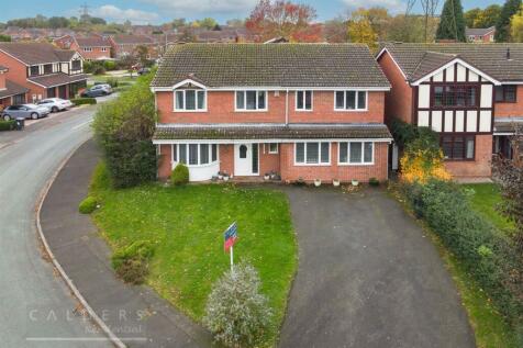 5 bedroom detached house for sale