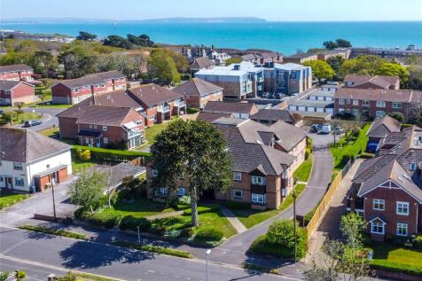Wortley Road, Highcliffe... 2 bed apartment for sale
