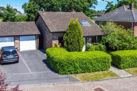 Wentwood Gardens, New Milton... 2 bed bungalow for sale