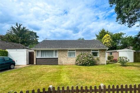 Wiltshire Road, Bransgore... 3 bed bungalow for sale