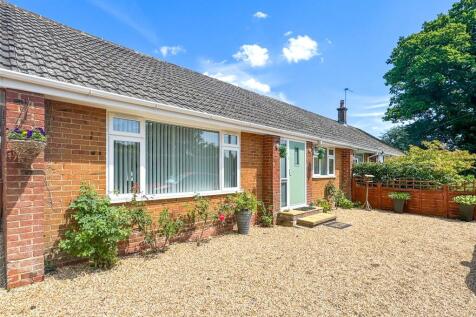 Burley Road, Bransgore, Christchurch... 2 bed bungalow for sale