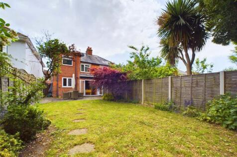 Wicklea Road, Wick, Bournemouth... 3 bed semi