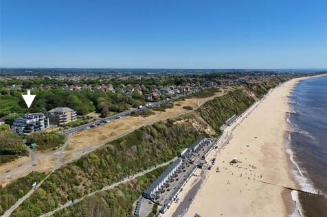 Boscombe Overcliff Drive... 3 bed apartment for sale