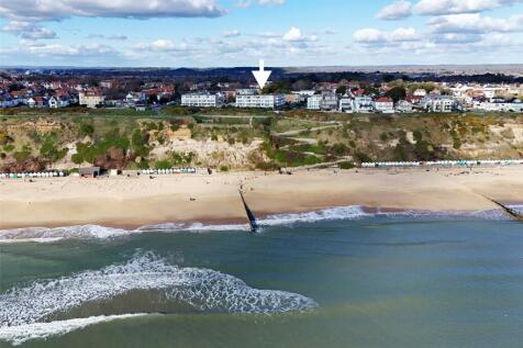 Clifton Road, Southbourne... 2 bed apartment for sale