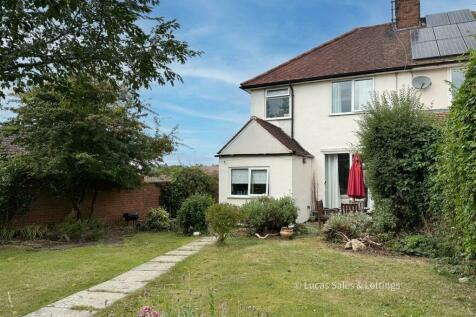 3 bedroom semi-detached house for sale