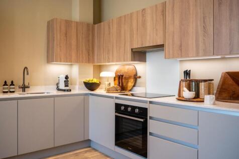 2 bedroom flat for sale