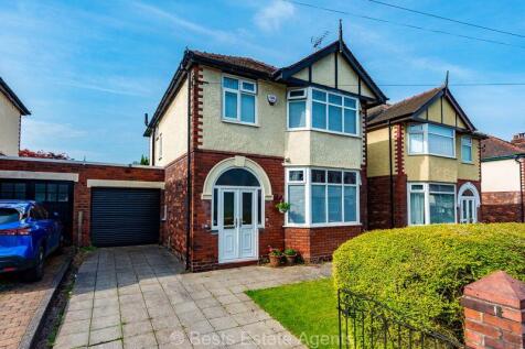 Latham Avenue, Runcorn 3 bed detached house for sale