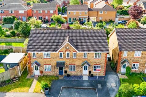 2 bedroom end of terrace house for sale