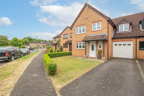 Stirling Way, Welwyn Garden City, AL7 4 bed link detached house for sale