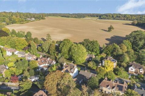 New Road, Welwyn, AL6 4 bed detached house for sale