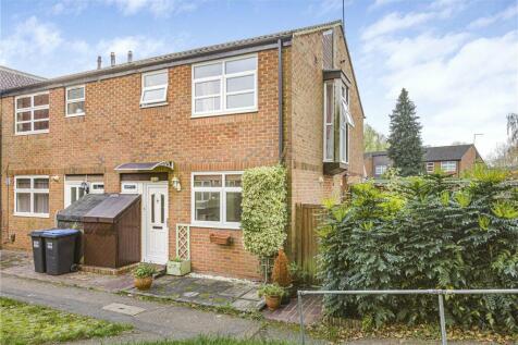 Guessens Road, Welwyn Garden City... 3 bed end of terrace house for sale