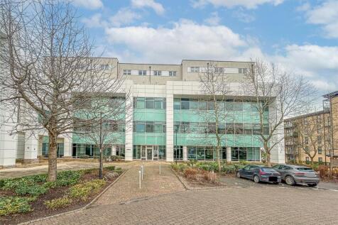 Bessemer Road, Welwyn Garden City... 2 bed apartment for sale