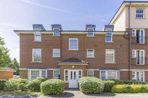 Merrifield Court, Welwyn Garden City... 2 bed flat for sale