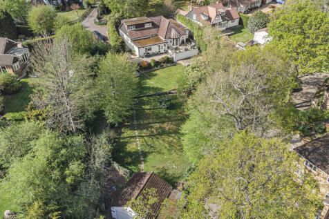 Hangmans Lane, Welwyn, Hertfordshire... 4 bed detached house for sale
