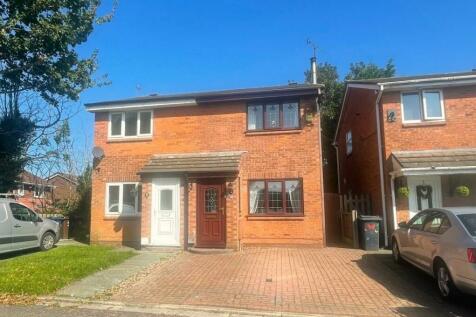 2 bedroom semi-detached house for sale