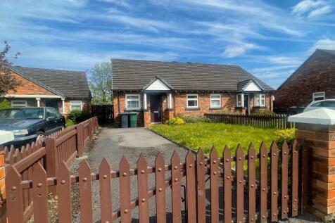 2 bedroom semi-detached bungalow for sale