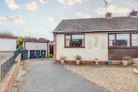 2 bedroom semi-detached bungalow for sale