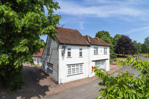 Church End, Redbourn, St. Albans, AL3 4 bed detached house for sale