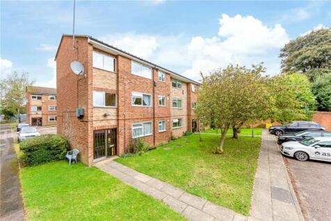 Aysgarth Close, Harpenden... 2 bed flat for sale