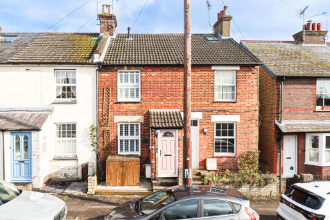Longfield Road, Tring, HP23 3 bed terraced house for sale