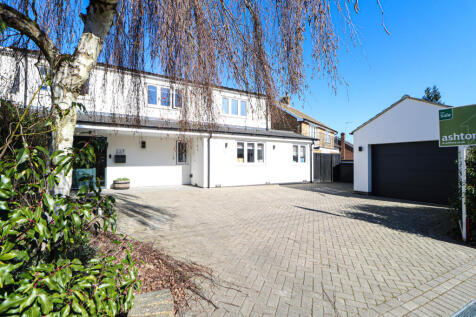 Station Road, Harpenden, Harpenden, AL5 4 bed semi