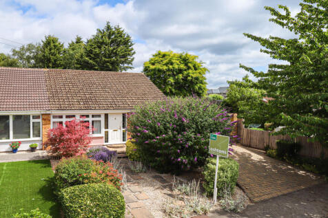 Lower Luton Road, Wheathampstead, St.... 3 bed semi