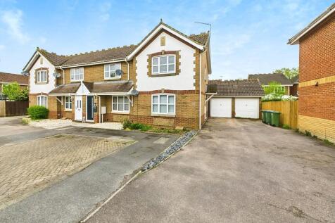 2 bedroom semi-detached house for sale