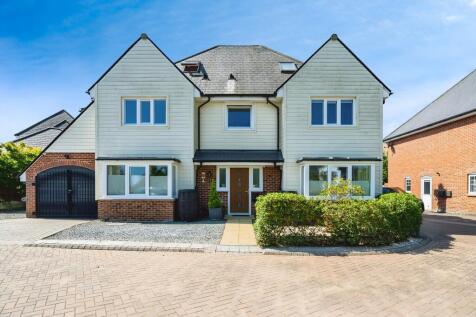 7 bedroom detached house for sale