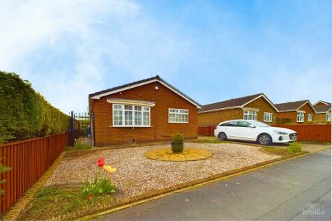 2 bedroom detached bungalow for sale