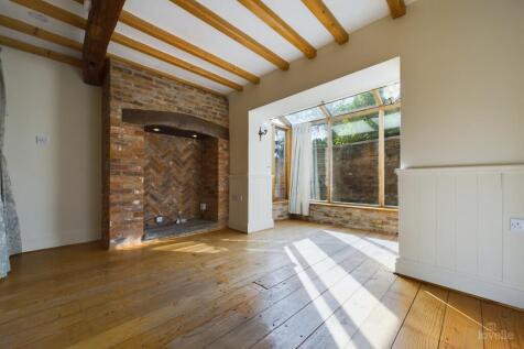 Kingsgarth, North Lincolnshire DN18 2 bed character property for sale
