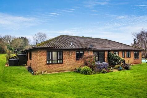 2 bedroom bungalow for sale