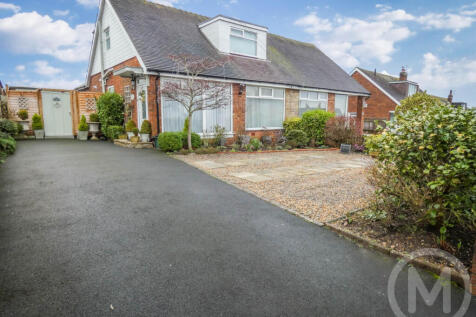 4 bedroom semi-detached bungalow for sale