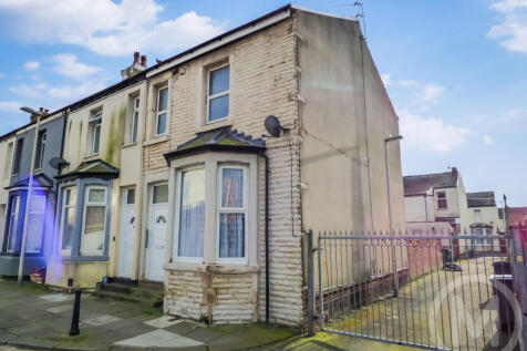 Clinton Avenue, Blackpool, FY1 4AE 2 bed flat for sale