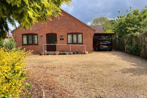 3 bedroom detached bungalow for sale