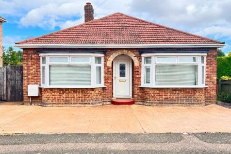 3 bedroom detached bungalow for sale